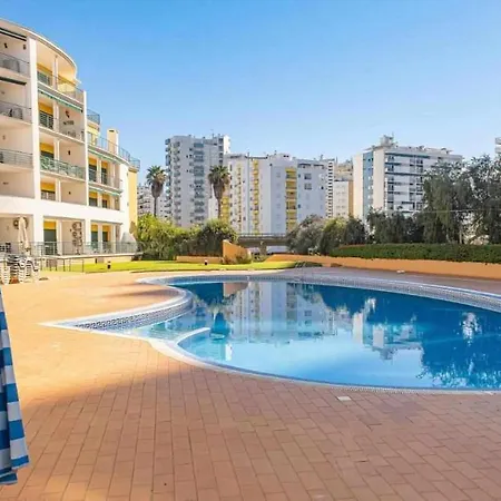 Primavera E Piscina Portimao