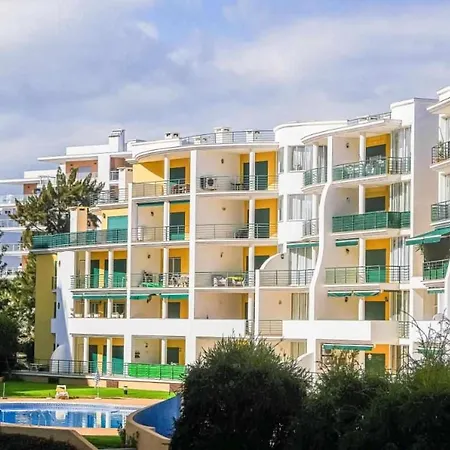 Primavera E Piscina Apartment Portimao
