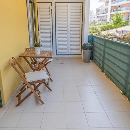 Primavera E Piscina Portimao