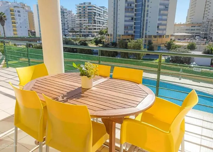 Primavera E Piscina 아파트 포티마오