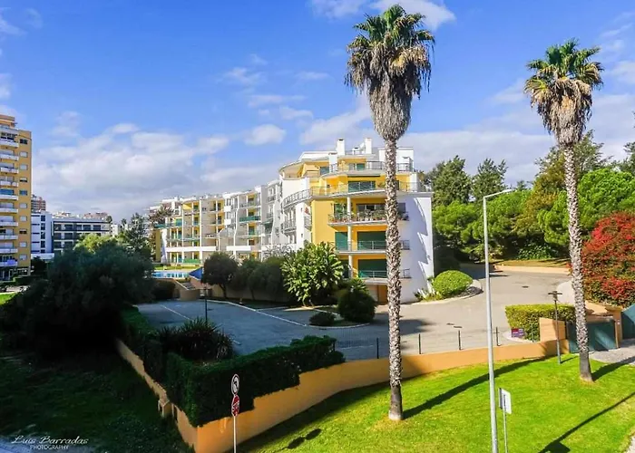 Primavera E Piscina * 포티마오